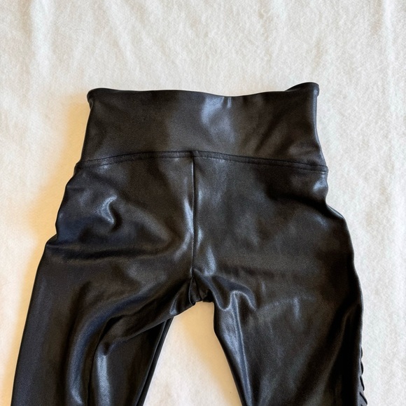 Spanx Black Faux Leather Moto Leggings Size S - Picture 8 of 9